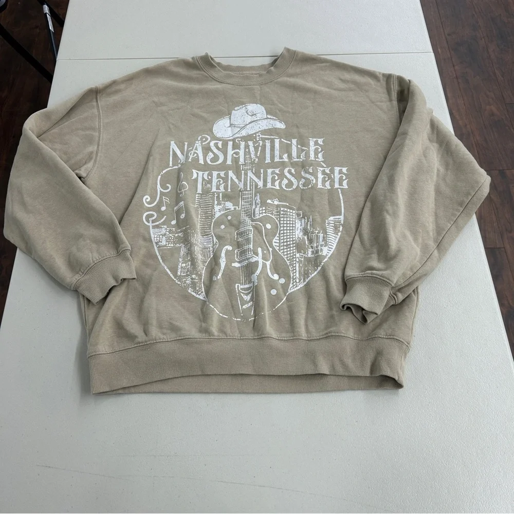Nashville Graphic Crewneck Sweater - Tan
